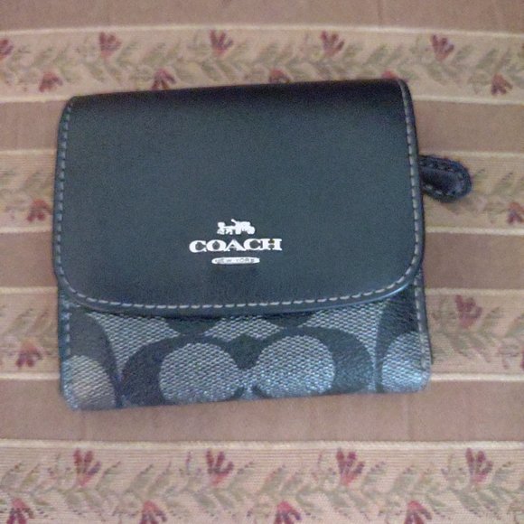 Coach Handbags - Coach Women's Black Leather Signature C Monogram Design Wallet